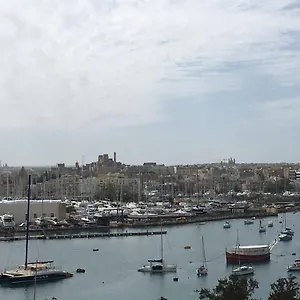 Pebbles Boutique Apart-hotel Sliema